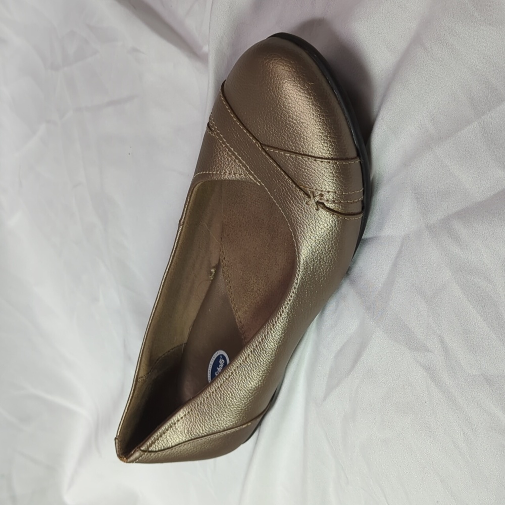 Dr Scholl's Sz 9 Gold/Copper Flats. Comfortable and stylish comfort flats - Picture 12 of 12